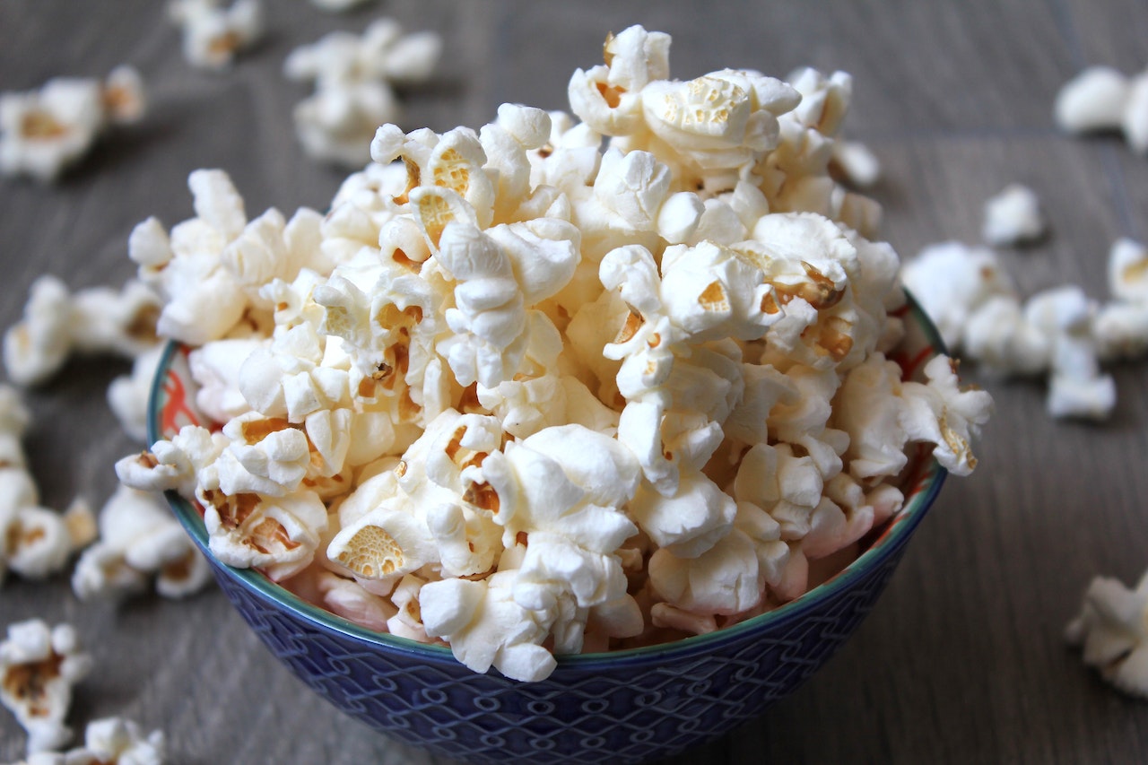 popcorn in a ceramic bowl